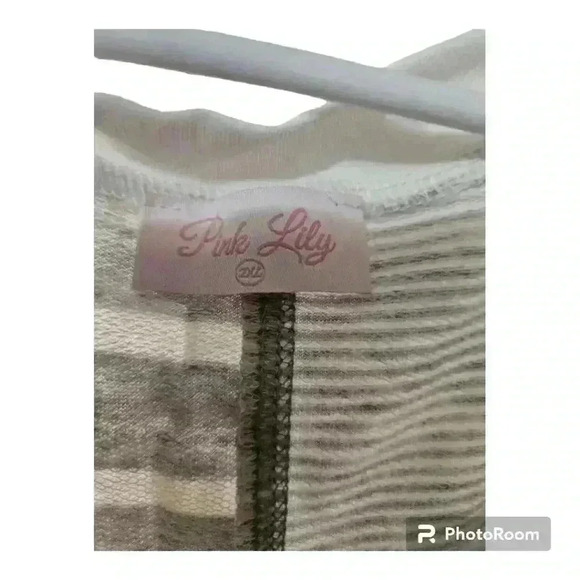 Womens plus size long sleeve tee! - Picture 2 of 2